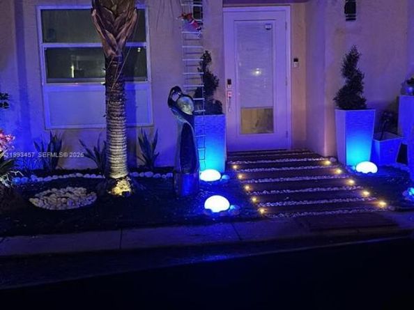 3672 NE 167th St 31, North Miami Beach FL 33160