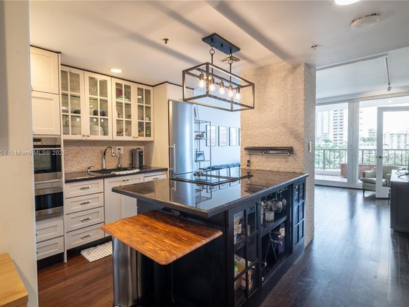 1581 Brickell Ave 508, Miami FL 33129