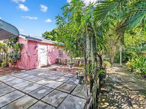 1412 NE 17th St, Fort Lauderdale FL 33305