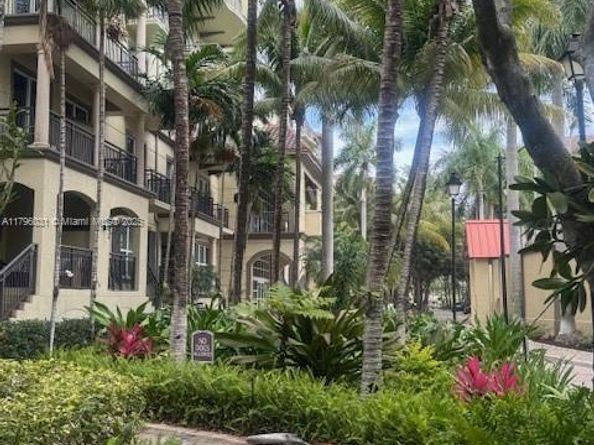 2633 NE 14th Ave 110, Wilton Manors FL 33334