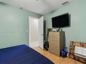 2439 NW 95th Ave, Coral Springs FL 33065