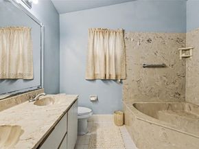 2439 NW 95th Ave, Coral Springs FL 33065