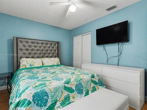 2439 NW 95th Ave, Coral Springs FL 33065