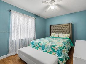 2439 NW 95th Ave, Coral Springs FL 33065