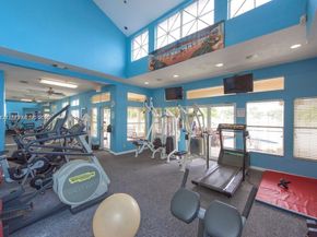 2667 NW 33rd St 2407, Oakland Park FL 33309