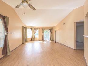 2667 NW 33rd St 2407, Oakland Park FL 33309