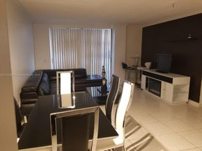 2020 NE 135th St 904, North Miami FL 33181