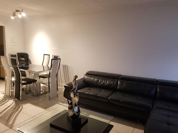 2020 NE 135th St 904, North Miami FL 33181