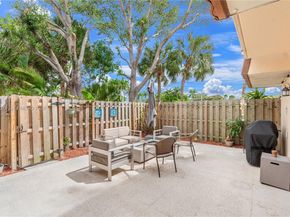 534 Green Springs Pl, West Palm Beach FL 33409