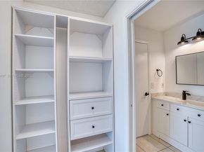 10829 NW 3rd Ct B12L, Pembroke Pines FL 33026