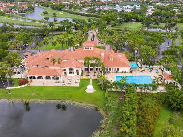 10323 NW 56th Ter, Doral FL 33178