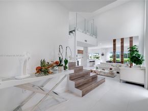 10323 NW 56th Ter, Doral FL 33178