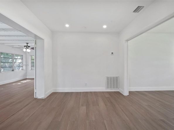 1100 NE 166th St, North Miami Beach FL 33162