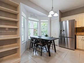 13704 S Garden Cove Cir, Davie FL 33325