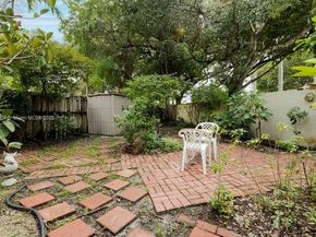 13704 S Garden Cove Cir, Davie FL 33325