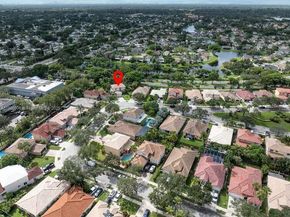 13704 S Garden Cove Cir, Davie FL 33325