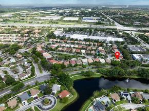 13704 S Garden Cove Cir, Davie FL 33325
