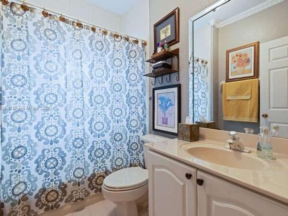 13704 S Garden Cove Cir, Davie FL 33325