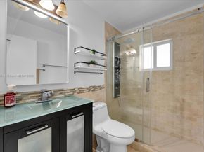 14071 SW 45th St, Miami FL 33175