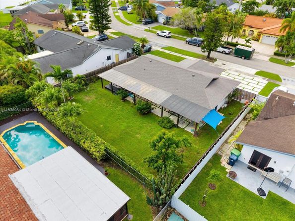 14071 SW 45th St, Miami FL 33175