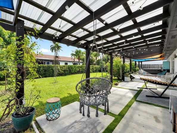 14071 SW 45th St, Miami FL 33175