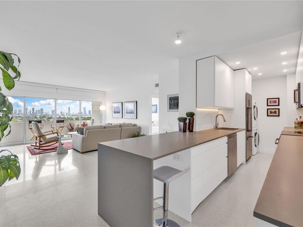3 Island Ave 12E, Miami Beach FL 33139