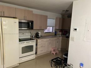 430 SW 6th St, Homestead FL 33030
