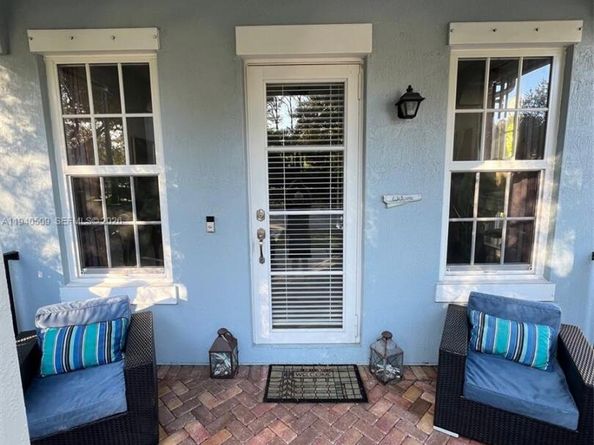 184 W Bay Cedar Cir, Jupiter FL 33458