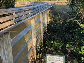 184 W Bay Cedar Cir, Jupiter FL 33458