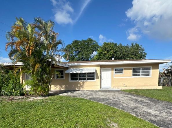 19001 NW 19th Ave, Miami Gardens FL 33056