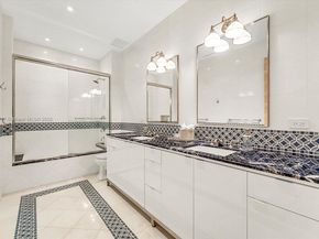 430 Grand Bay Dr PH1AN, Key Biscayne FL 33149