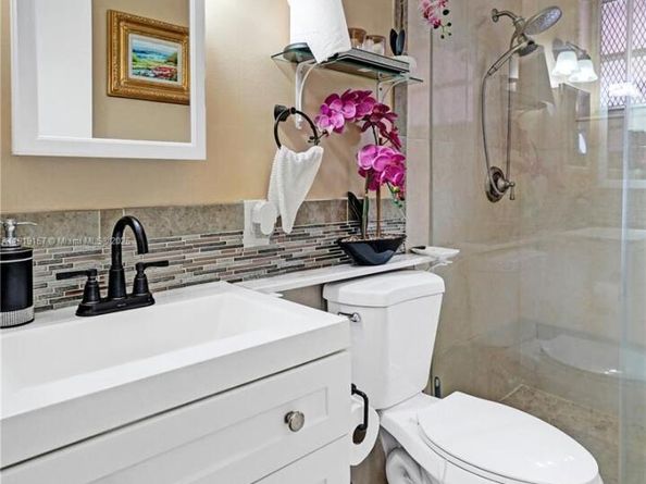 6100 NW 15th St, Sunrise FL 33313