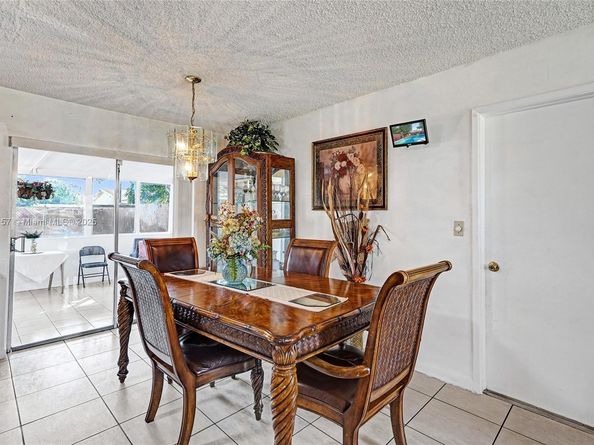 6100 NW 15th St, Sunrise FL 33313