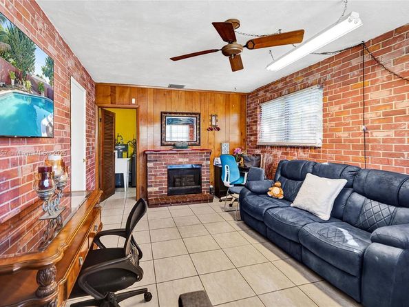 6100 NW 15th St, Sunrise FL 33313