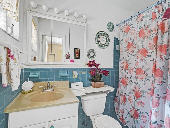 6100 NW 15th St, Sunrise FL 33313