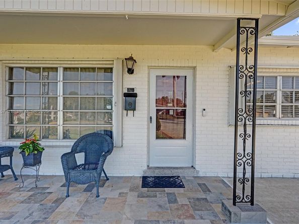 6100 NW 15th St, Sunrise FL 33313