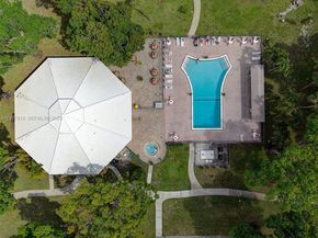 2998 NW 48th Ter 420, Lauderdale Lakes FL 33313