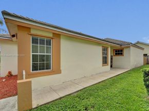 2655 Arborwood Rd, Davie FL 33328