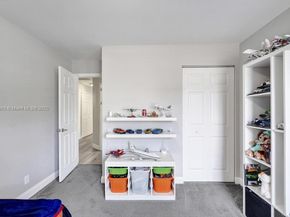 2655 Arborwood Rd, Davie FL 33328