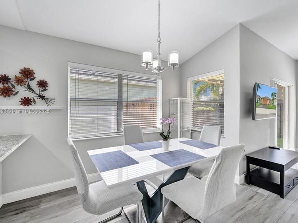 2655 Arborwood Rd, Davie FL 33328