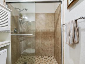 9660 S Belfort Cir 207, Tamarac FL 33321