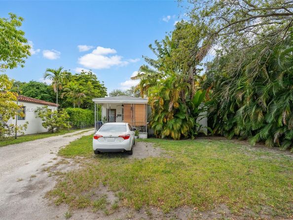 633 De Soto Dr, Miami Springs FL 33166