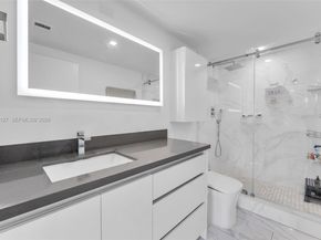 701 Brickell Key Blvd 1506, Miami FL 33131