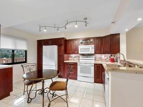 2200 S Cypress Bend Dr 406, Pompano Beach FL 33069