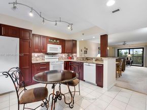 2200 S Cypress Bend Dr 406, Pompano Beach FL 33069