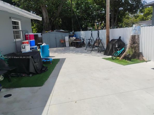 1712 NW 15th Ter, Fort Lauderdale FL 33311