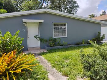 1712 NW 15th Ter