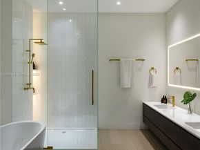 218 SE 7th St 517, Hallandale Beach FL 33009