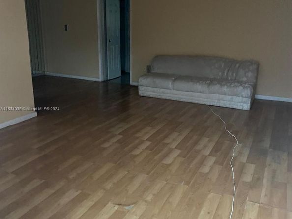 Undisclosed Address #A11634035, Miami Beach FL 33141