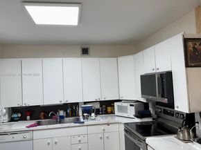 4001 Upminster J 4001, Deerfield Beach FL 33442